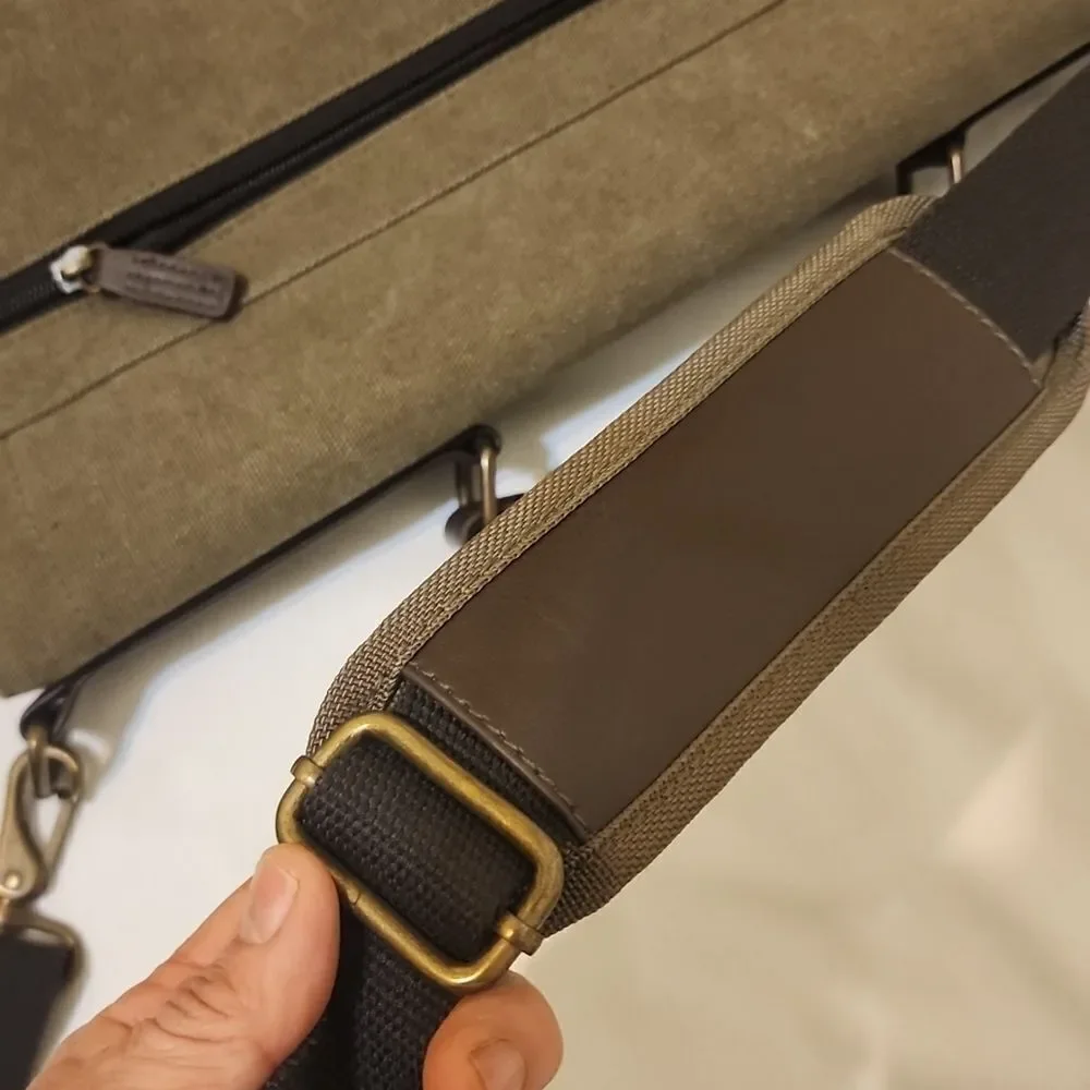 Chaps laptop bag with shoulder‎ strap NEW with no tags